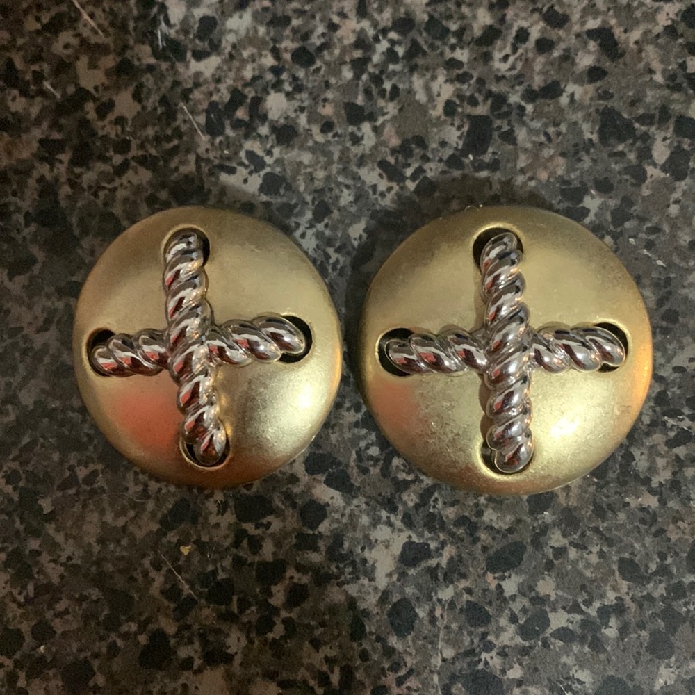 Good and silver toned earrings